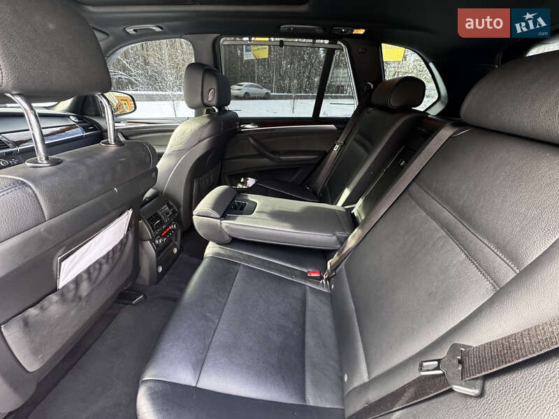 Внедорожник / Кроссовер BMW X5 2012 в Киеве