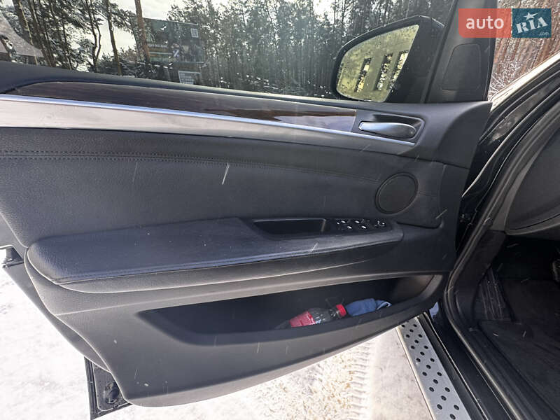 Внедорожник / Кроссовер BMW X5 2012 в Киеве