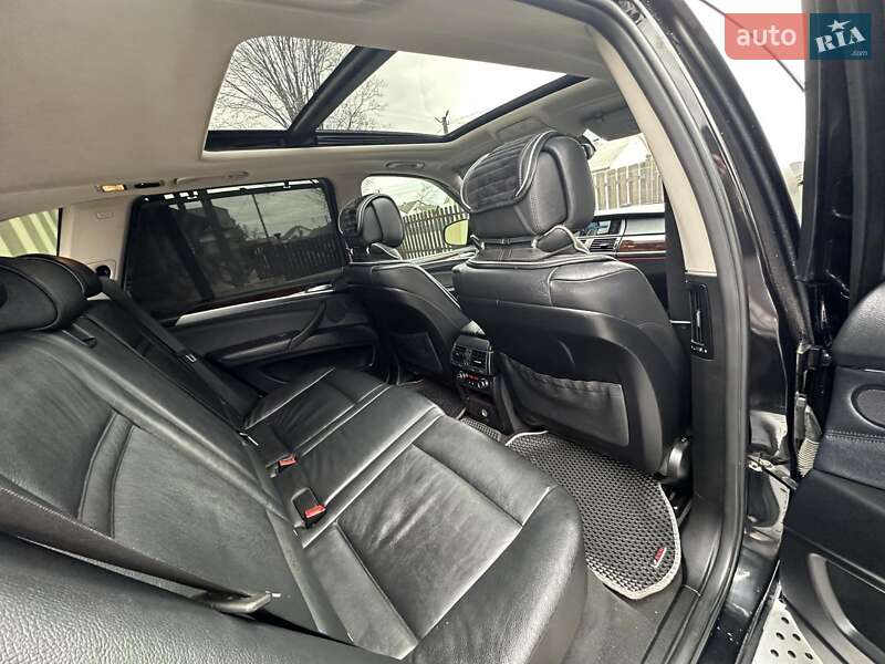 Позашляховик / Кросовер BMW X5 2010 в Львові