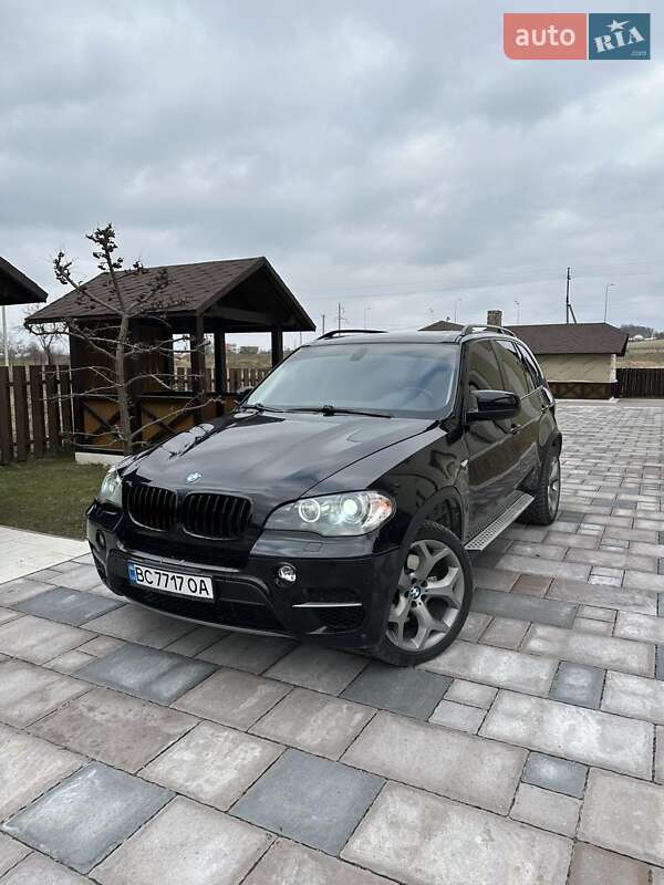 Позашляховик / Кросовер BMW X5 2010 в Львові