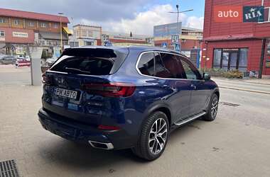 Внедорожник / Кроссовер BMW X5 2020 в 