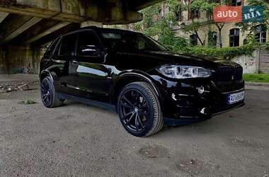Позашляховик / Кросовер BMW X5 2017 в 
