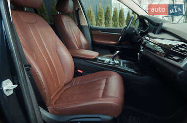 Позашляховик / Кросовер BMW X5 2015 в 