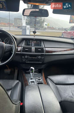 Внедорожник / Кроссовер BMW X5 2007 в 
