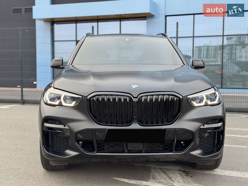 Внедорожник / Кроссовер BMW X5 2022 в Киеве