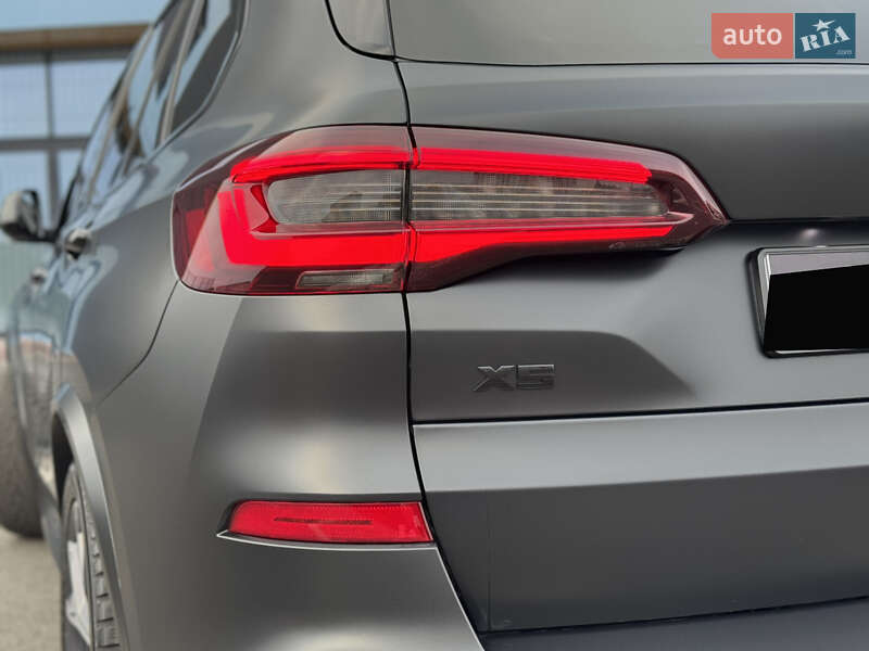 Внедорожник / Кроссовер BMW X5 2022 в Киеве