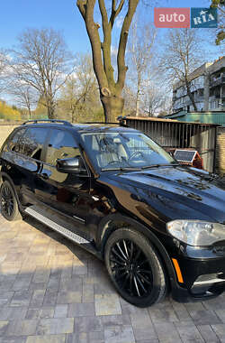 Позашляховик / Кросовер BMW X5 2011 в Чернівцях