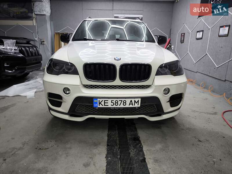 Позашляховик / Кросовер BMW X5 2013 в Дніпрі