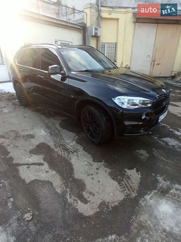 Позашляховик / Кросовер BMW X5 2015 в Дніпрі