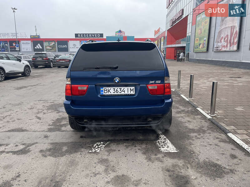 Внедорожник / Кроссовер BMW X5 2001 в Ровно