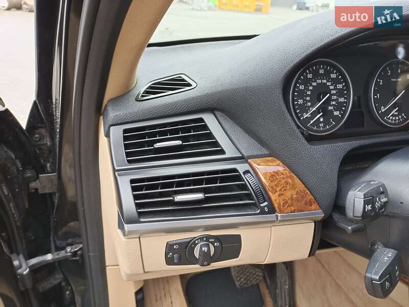 Внедорожник / Кроссовер BMW X5 2011 в Трускавце