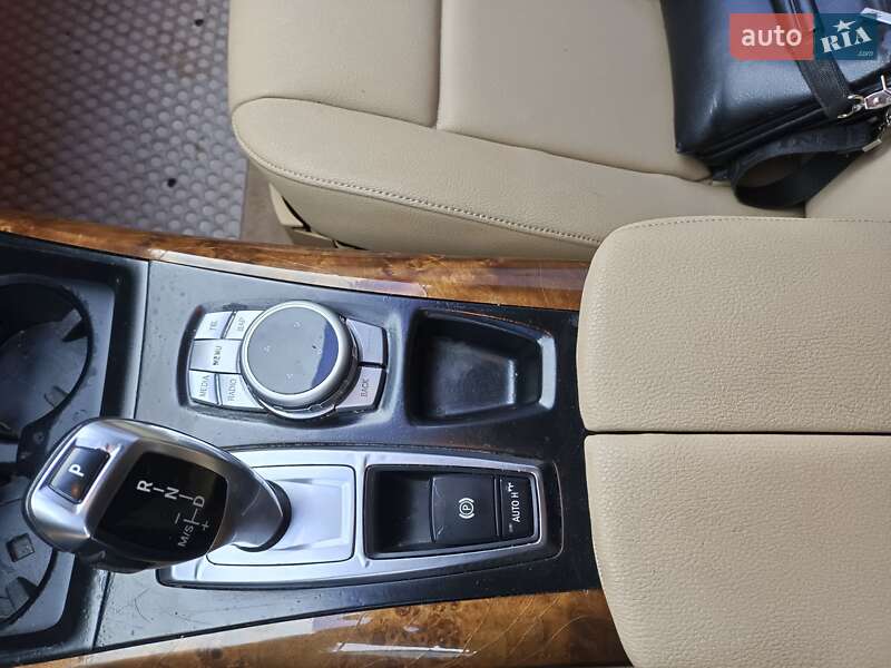 Внедорожник / Кроссовер BMW X5 2011 в Трускавце