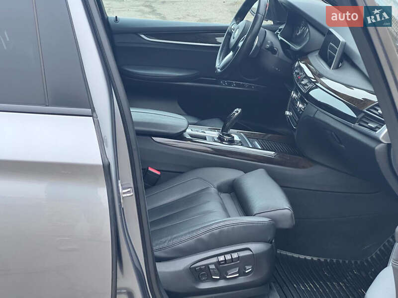 Внедорожник / Кроссовер BMW X5 2016 в Черкассах
