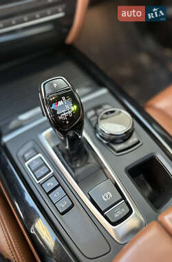 Позашляховик / Кросовер BMW X5 2015 в 