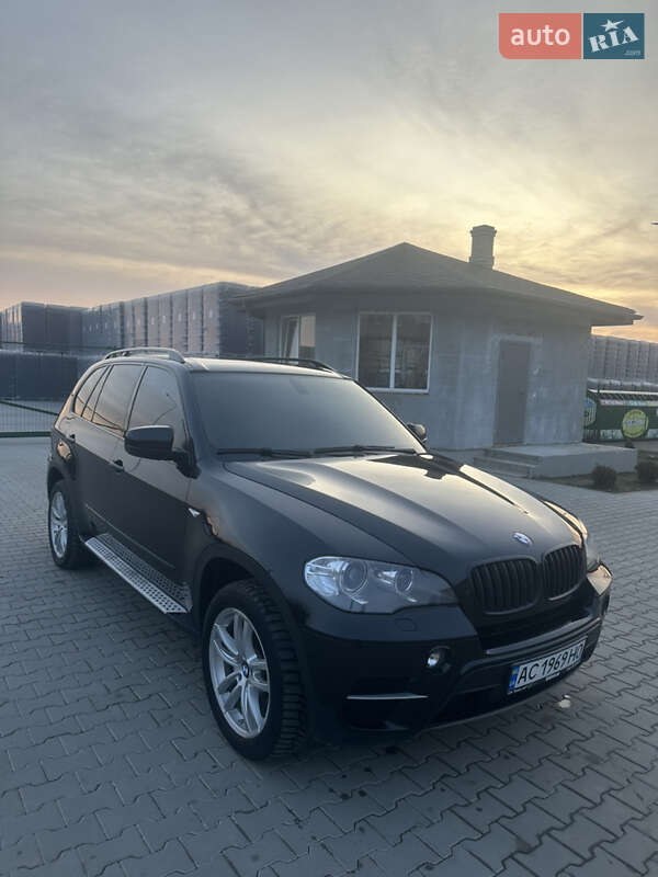 Внедорожник / Кроссовер BMW X5 2012 в Рокитном
