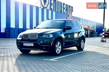 Позашляховик / Кросовер BMW X5 2011 в 