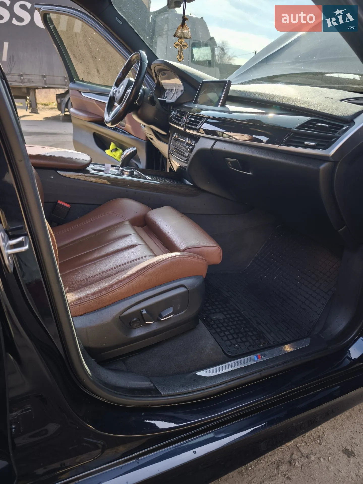 2015 BMW X5 - мініатюра 16