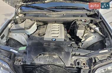 Позашляховик / Кросовер BMW X5 2006 в 