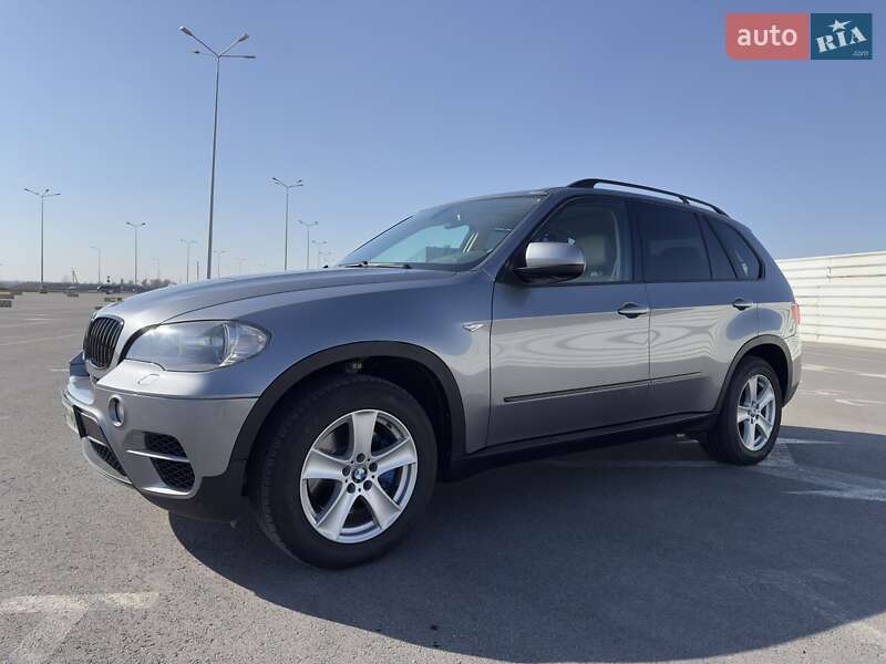 Позашляховик / Кросовер BMW X5 2010 в Львові