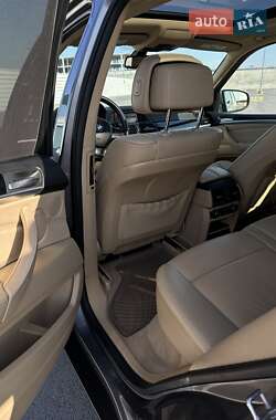 Внедорожник / Кроссовер BMW X5 2010 в 