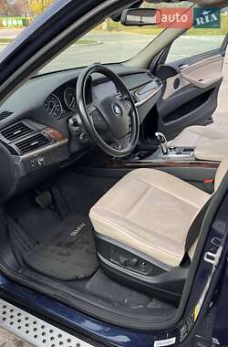 Внедорожник / Кроссовер BMW X5 2010 в 
