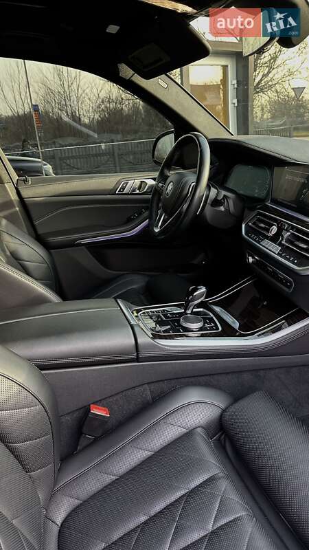 Внедорожник / Кроссовер BMW X5 2022 в Днепре