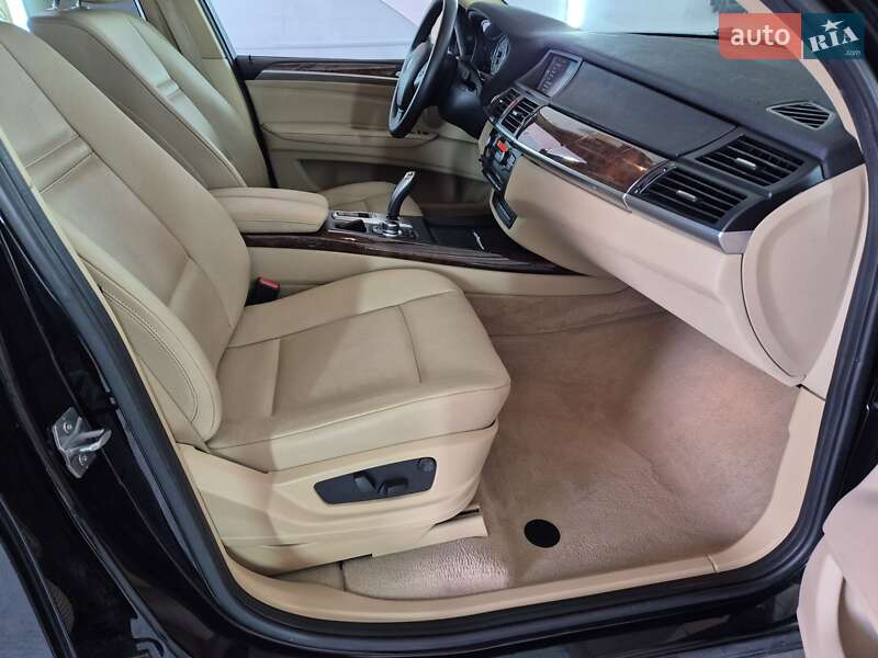 Внедорожник / Кроссовер BMW X5 2012 в Виннице
