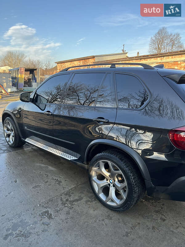 Внедорожник / Кроссовер BMW X5 2008 в Новоселице