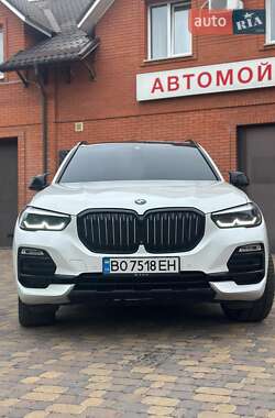 Внедорожник / Кроссовер BMW X5 2020 в 