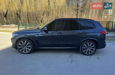 Внедорожник / Кроссовер BMW X5 2019 в 