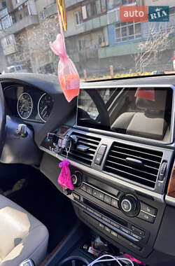 Внедорожник / Кроссовер BMW X5 2011 в 