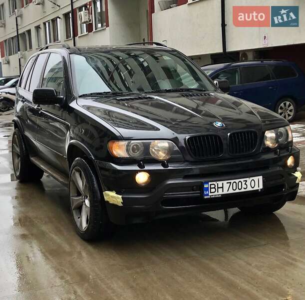 Внедорожник / Кроссовер BMW X5 2003 в 