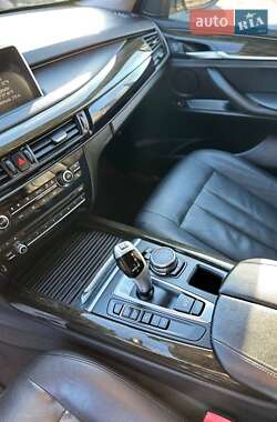 Внедорожник / Кроссовер BMW X5 2015 в 