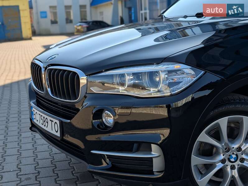 Позашляховик / Кросовер BMW X5 2015 в Косові