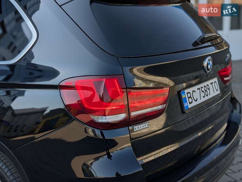 Позашляховик / Кросовер BMW X5 2015 в Косові