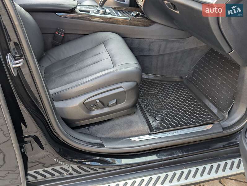 Позашляховик / Кросовер BMW X5 2015 в Косові