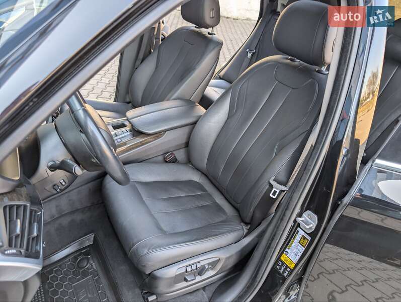 Позашляховик / Кросовер BMW X5 2015 в Косові