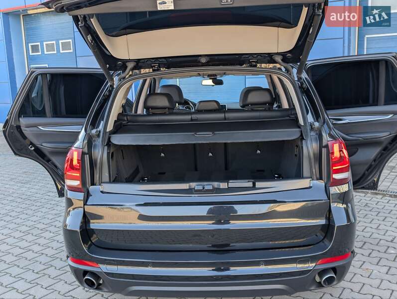 Позашляховик / Кросовер BMW X5 2015 в Косові