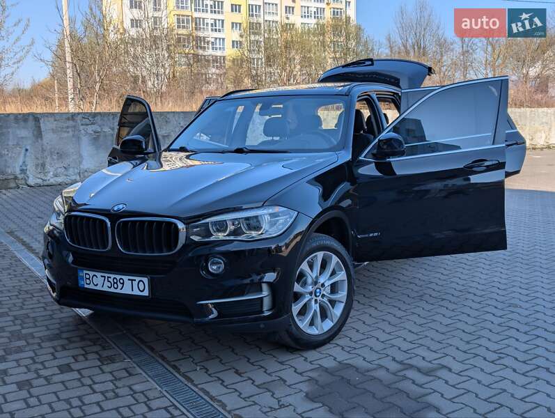 Позашляховик / Кросовер BMW X5 2015 в Косові