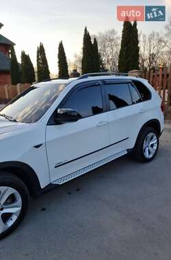 Внедорожник / Кроссовер BMW X5 2011 в 