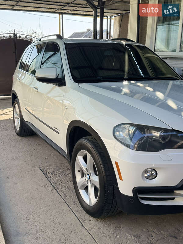 Внедорожник / Кроссовер BMW X5 2009 в Березовке