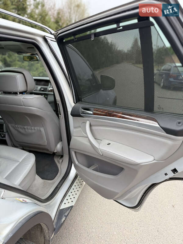 Внедорожник / Кроссовер BMW X5 2008 в Ровно