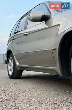 Внедорожник / Кроссовер BMW X5 2004 в 