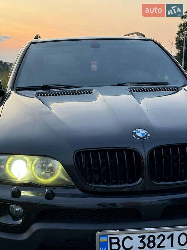 Внедорожник / Кроссовер BMW X5 2004 в 