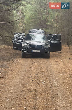Позашляховик / Кросовер BMW X5 2014 в 