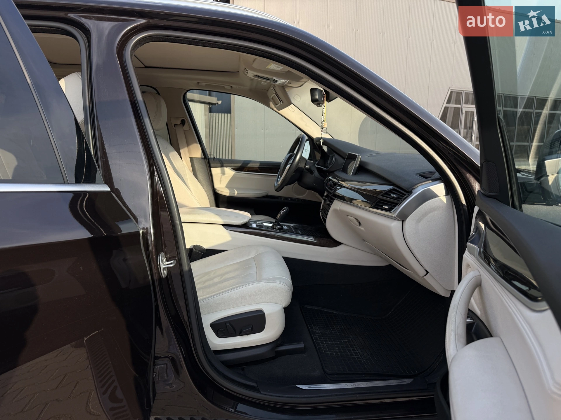 2015 BMW X5 - мініатюра 38