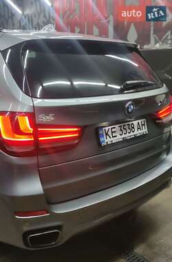 Внедорожник / Кроссовер BMW X5 2014 в 