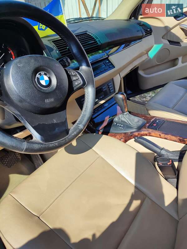 Внедорожник / Кроссовер BMW X5 2005 в Кременце