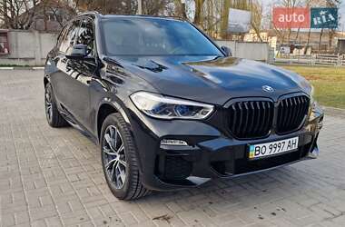 Внедорожник / Кроссовер BMW X5 2019 в 
