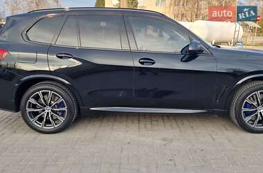 Внедорожник / Кроссовер BMW X5 2019 в 